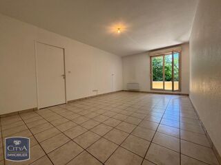  Appartement à louer 2 pièces 47 m²