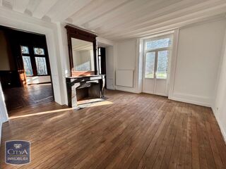  Maison à louer 6 pièces 157 m²