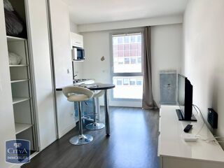  Appartement à louer 1 pièce 27 m²