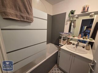  Appartement à louer 3 pièces 57 m²