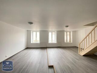  Appartement à louer 3 pièces 84 m²