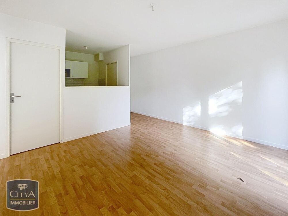À louer, charmant appartement T2 situé dans la belle vil....