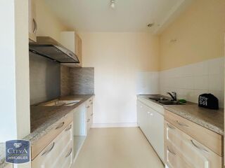  Appartement à louer 2 pièces 65 m²