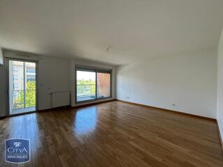  Appartement à louer 4 pièces 116 m²