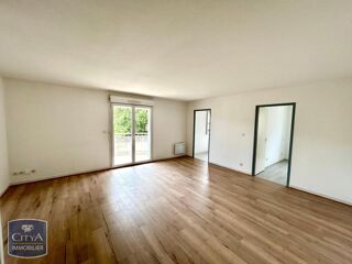 Appartement à louer 3 pièces 65 m²