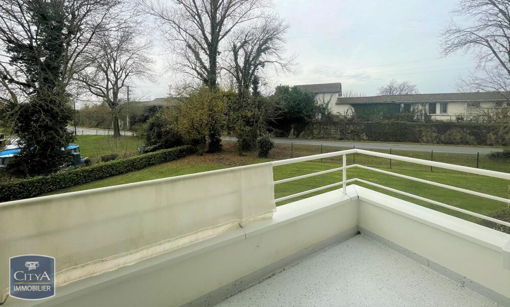 location Appartement - 2 pièce(s) - 34 m² Coutras (33230)