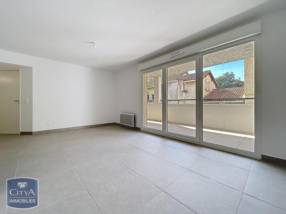 location Appartement - 3 pièce(s) - 66 m² Nimes (30900)