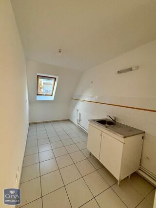  Appartement à louer 4 pièces 81 m²
