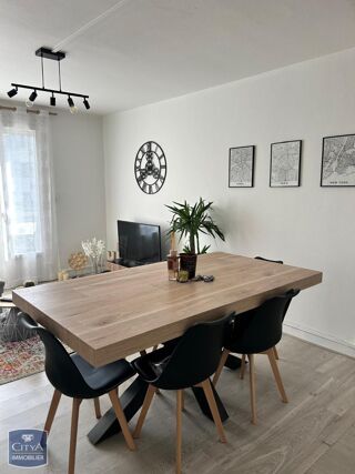 Appartement à louer 3 pièces 56 m²
