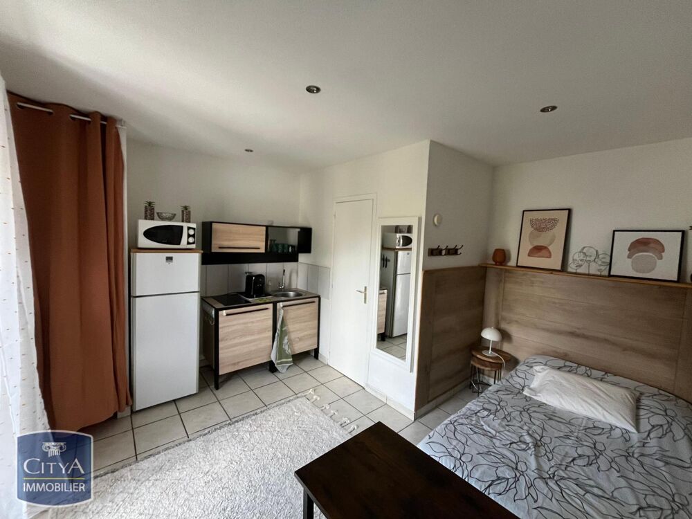 ROANNE- HYPERCENTRE - STUDIO MEUBLE. Appartement studio ....
