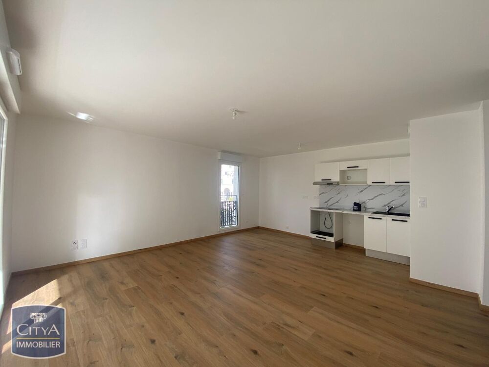 location Appartement - 3 pièce(s) - 66 m² Lucé (28110)