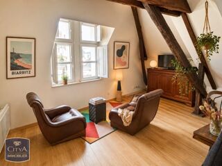  Appartement à louer 2 pièces 37 m²