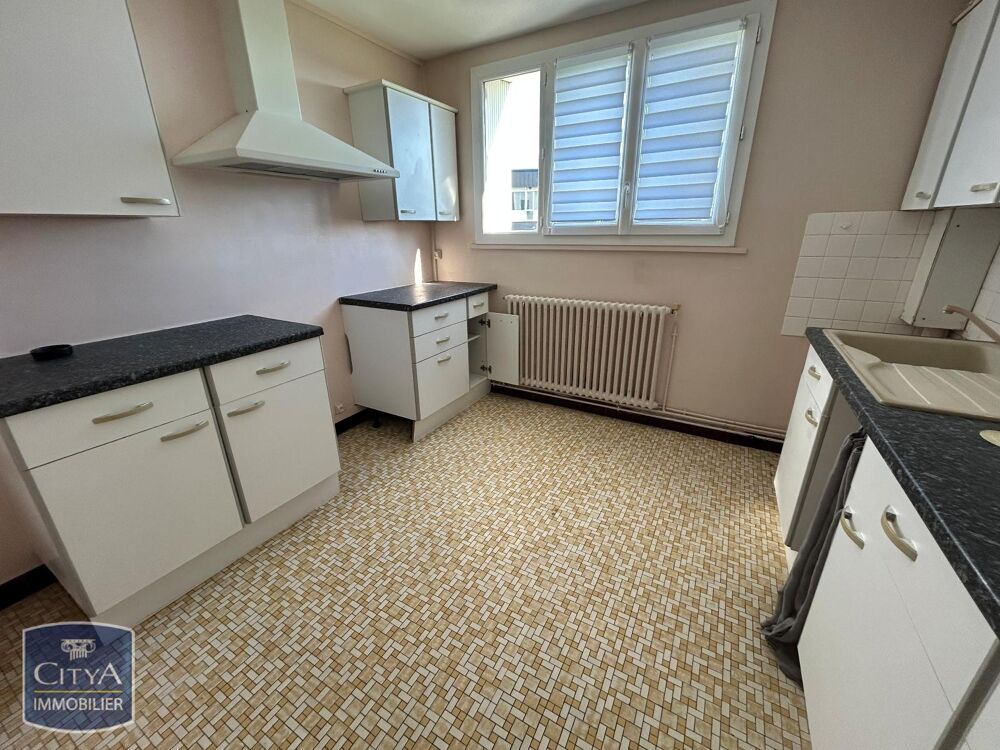 location Appartement - 4 pièce(s) - 71 m² Bourges (18000)