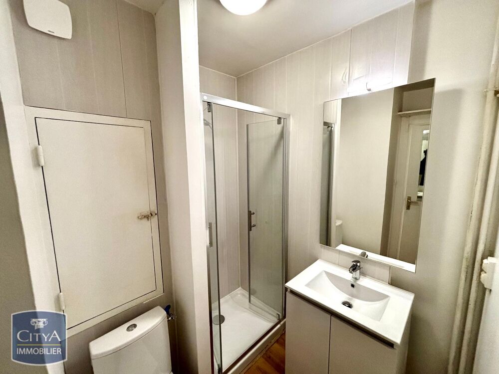 À LOUER : Appartement T1 à Concarneau, situé dans un qua....