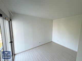  Appartement à louer 2 pièces 49 m²