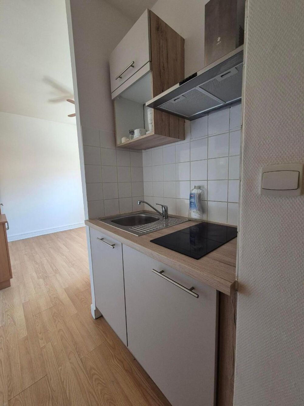 location Appartement - 1 pièce(s) - 17 m² Charnay-lès-Mâcon (71850)