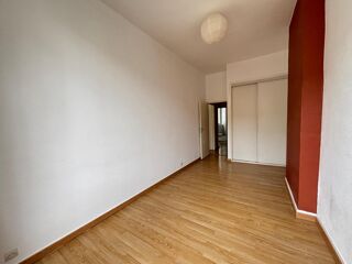  Appartement à louer 2 pièces 68 m²