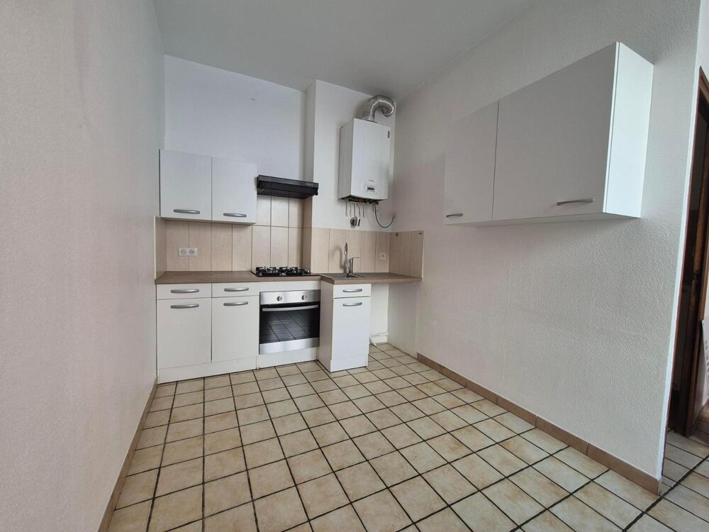 Appartement T2 situé 3, rue Dufour, comprenant ; une ent....