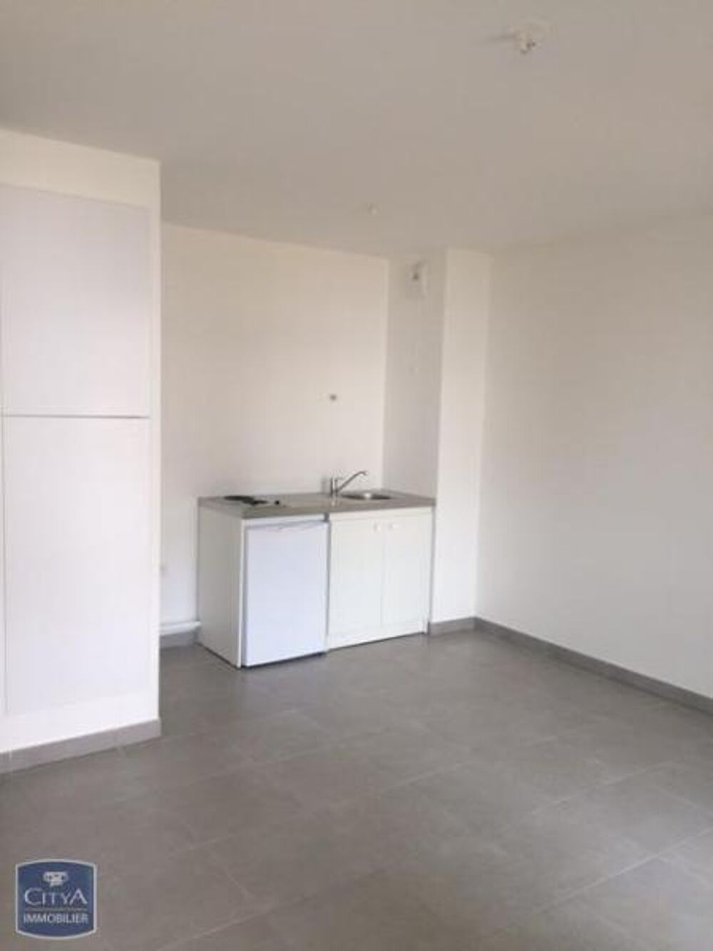 location Appartement - 1 pièce(s) - 32 m² Meyzieu (69330)