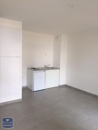  Appartement à louer 1 pièce 32 m²
