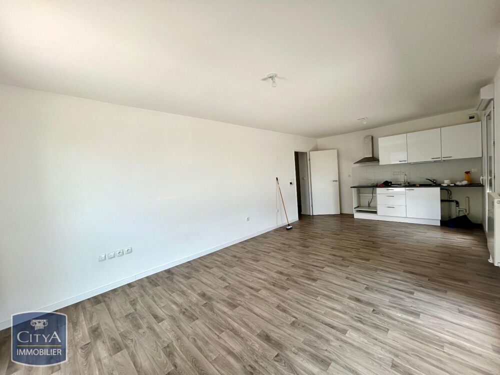 EXCLUSIVITÉ - APPARTEMENT 3 PIÈCES NEUF En location : da....