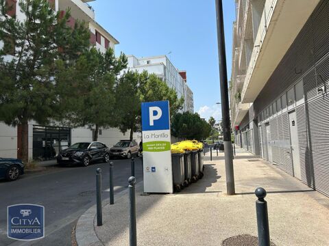  Parking / Garage  louer 