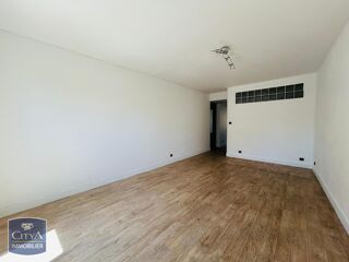  Appartement à louer 2 pièces 56 m²