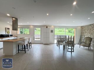  Maison à louer 3 pièces 101 m²