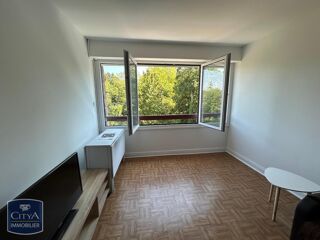  Appartement à louer 2 pièces 31 m²
