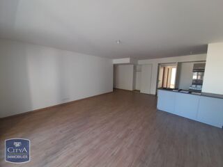  Appartement à louer 3 pièces 75 m²