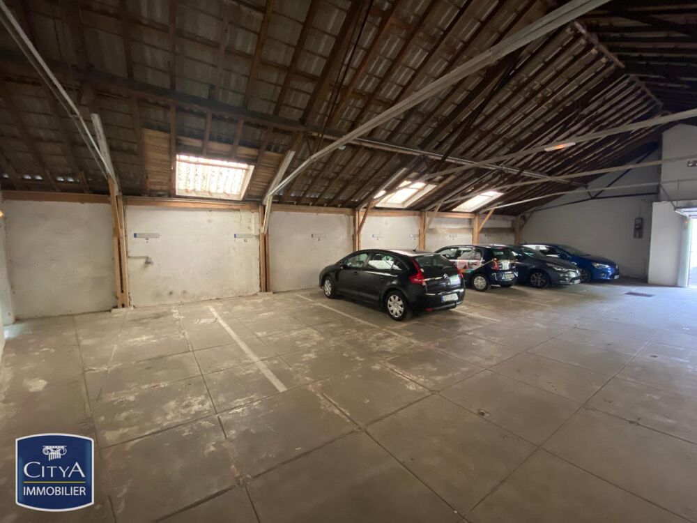 location Parking / Garage Poitiers (86000)