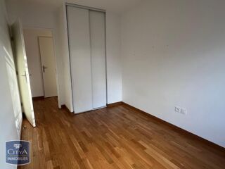  Appartement à louer 3 pièces 66 m²