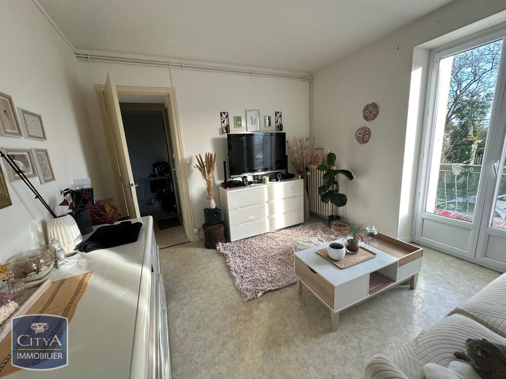 location Appartement - 2 pièce(s) - 59 m² Biard (86580)