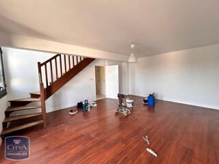  Appartement à louer 4 pièces 107 m²