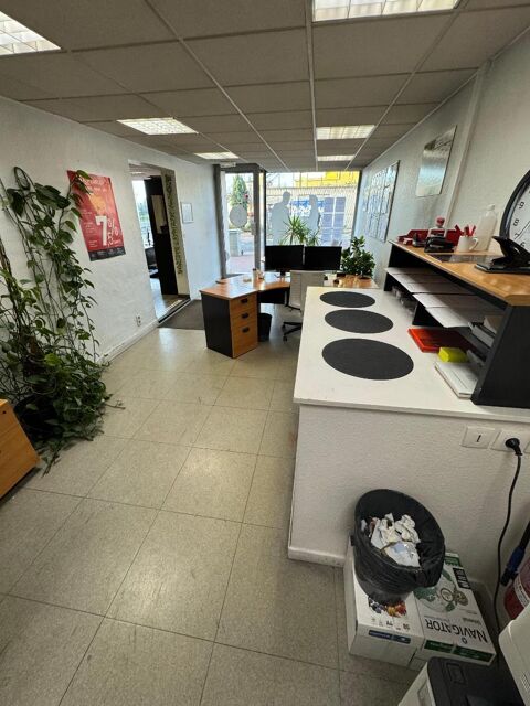   Location / Local Commercial - 79 m² 