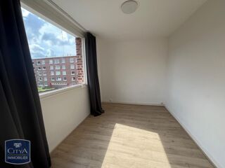 Appartement à louer 4 pièces 74 m²