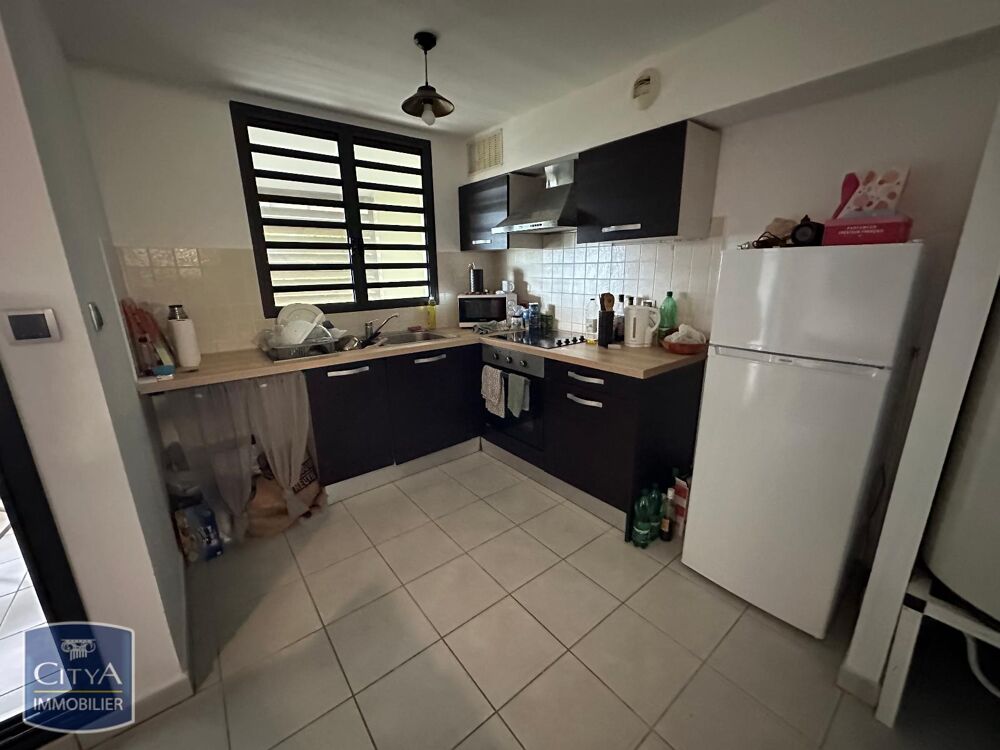 location Appartement - 2 pièce(s) - 33 m² Sainte-Clotilde (97490)