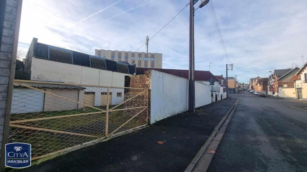 location Parking / Garage - 35 m² Saint-Quentin (02100)
