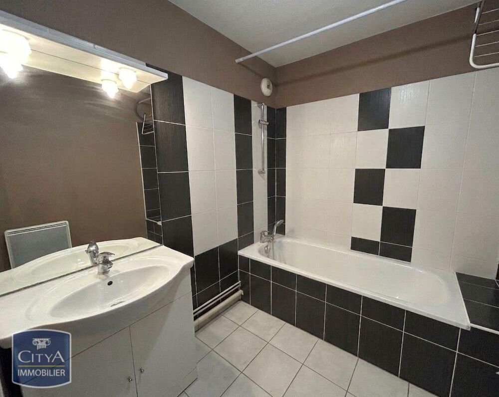 location Appartement - 2 pièce(s) - 47 m² Nevers (58000)
