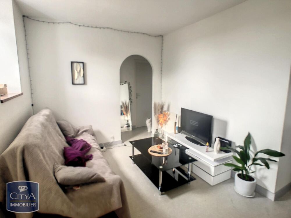 À LOUER : Appartement T3 situé à Pluneret, dans le dépar....