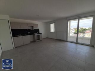  Appartement à louer 3 pièces 61 m²