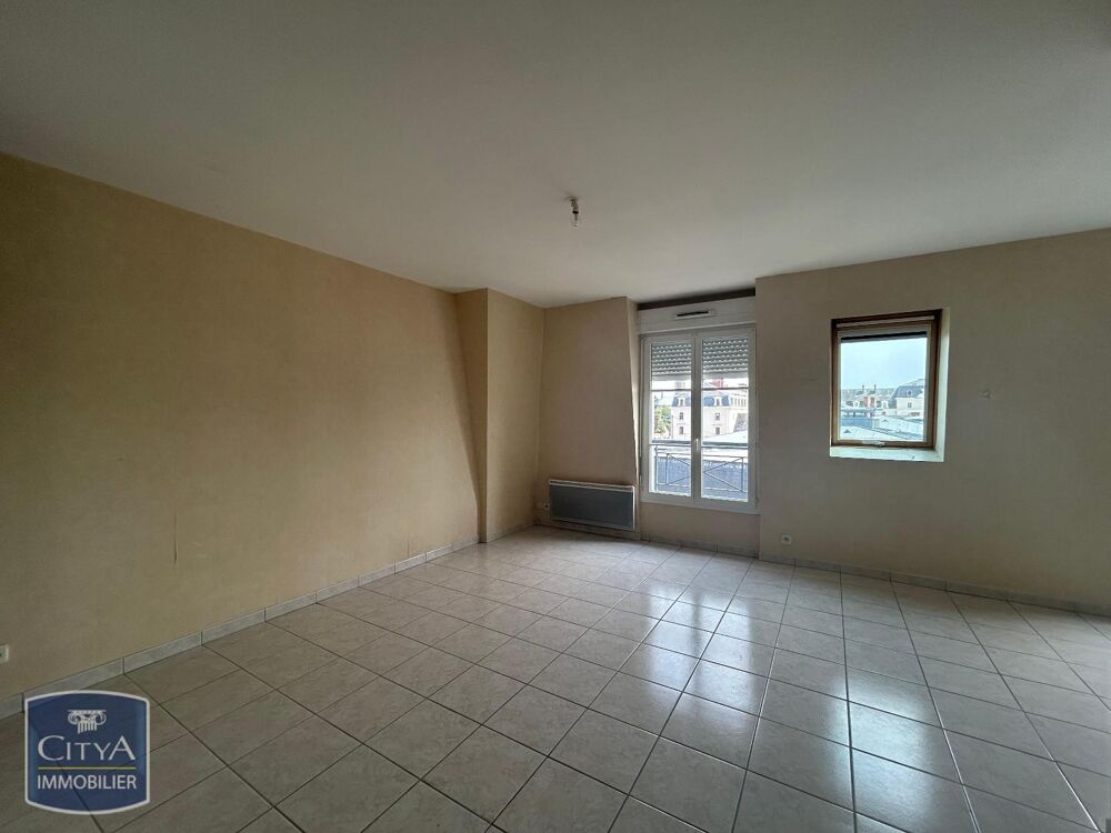 Administratif - À LOUER : Découvrez cet appartement T1 e....
