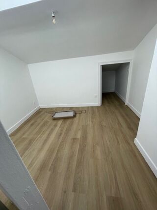  Appartement à louer 1 pièce 26 m²