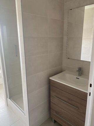  Appartement à louer 2 pièces 46 m²
