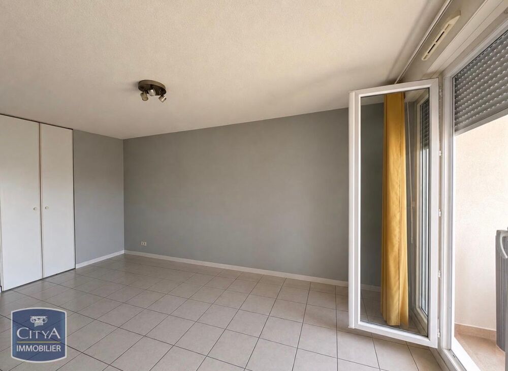 location Appartement - 2 pièce(s) - 43 m² Nîmes (30000)