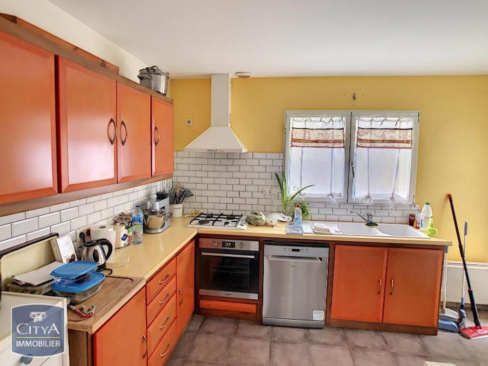 Maison T5 meublée idéalement située sur les hauteurs de ....