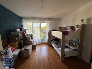  Appartement à louer 4 pièces 80 m²
