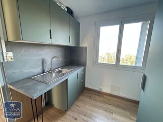  Appartement à louer 3 pièces 47 m²
