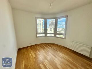  Appartement � louer 5 pi�ces 121 m�