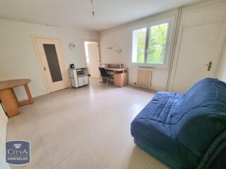  Appartement à louer 1 pièce 25 m²